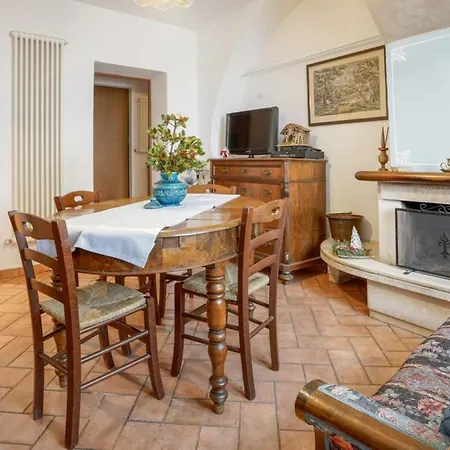 Apartment Pescini's Rosia